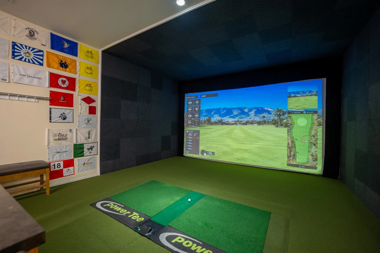 Chris Cote's Golf Shop & Toptracer Range